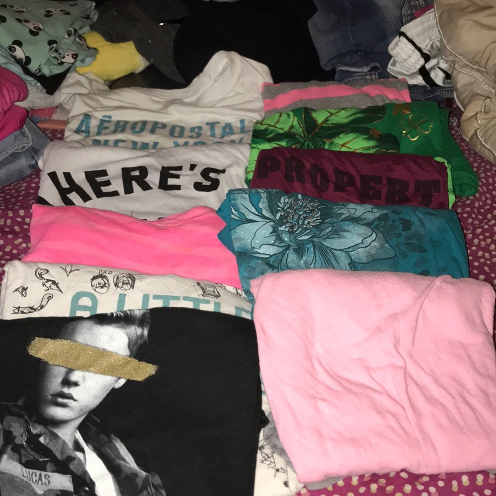 LOT CLOTHES - Picture 6 of 8